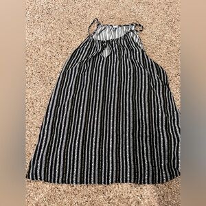 Old Navy Black and Gray Patterned Blouse